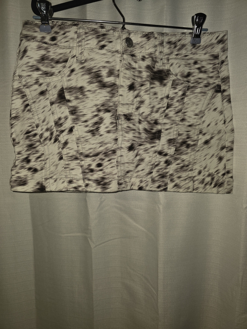 Forever 21 White and Brown Speckled Mini Skirt